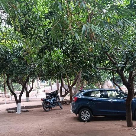 Shankar Homestay Хампи Екстериор снимка
