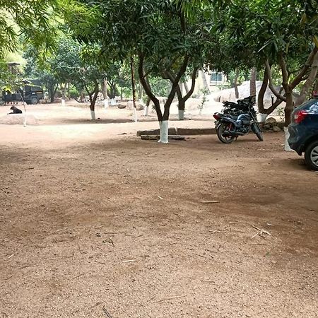 Shankar Homestay Хампи Екстериор снимка