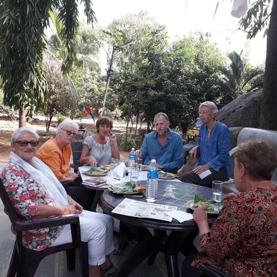 Shankar Homestay Хампи Стая снимка